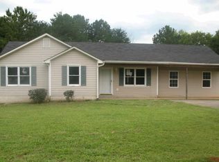 48 River Oaks Dr, Cartersville, GA 30120