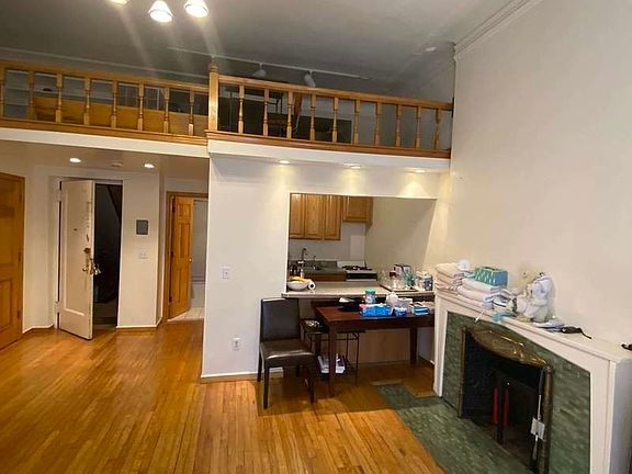 5th image of 132 W 74th St APT 2B