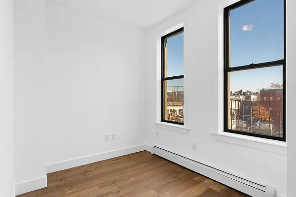 Rented by REAL New York | media 12