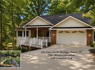 439 Cane Creek Landing Rd, Seneca, SC 29672