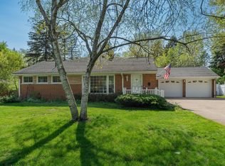 129 Texas Ave, Rochester Hills, MI 48309