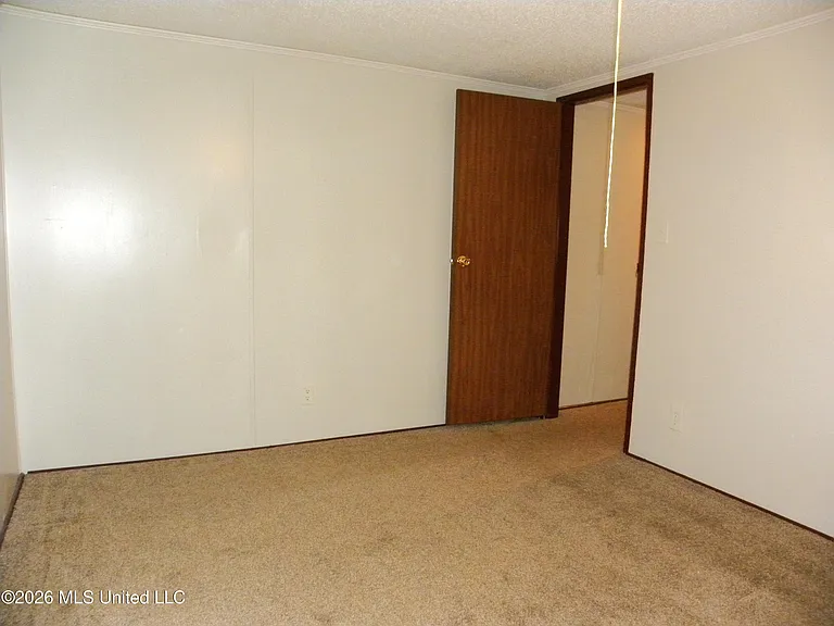 18265 Robin Oaks Dr — Photo 29