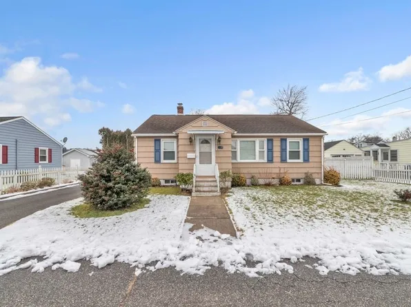 139 Yale St, Ludlow, MA 01056