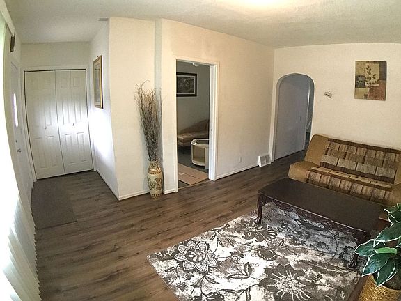 5th image of 5019 S Latrobe Ave