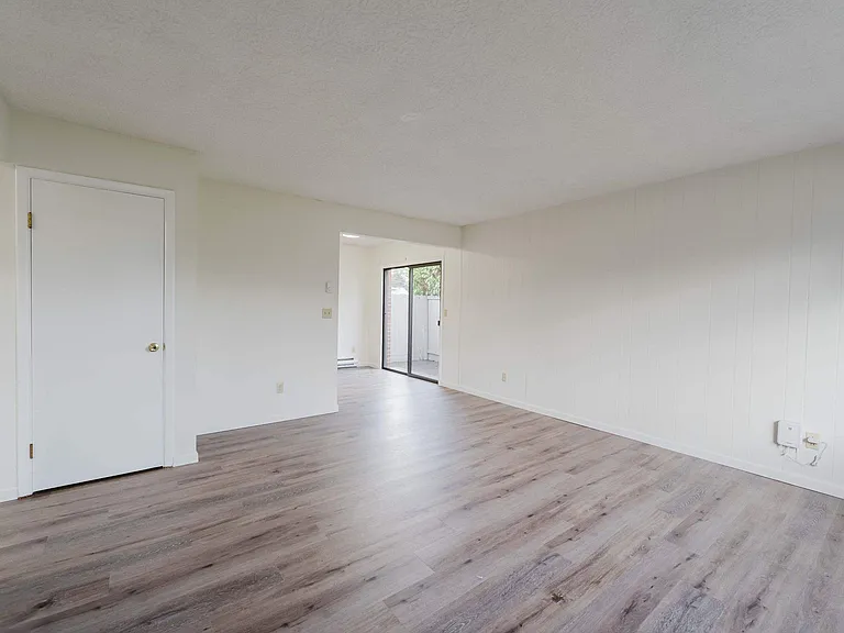 3816 F St #3816 — Photo 17