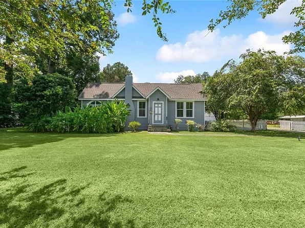 201 Saint Jude St, New Roads, LA 70760