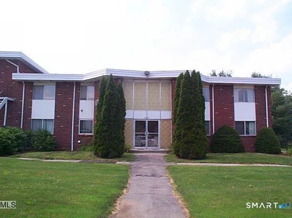 40 Candlewood Lake Road South #1, New Milford, CT 06776