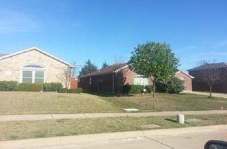 2nd image of 204 N Bending Oak Ln