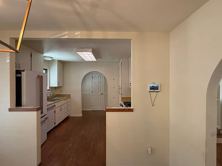 4161 Helen Ln — Photo 3