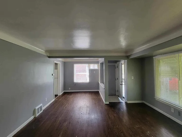 9554 Westwood St — Photo 5