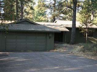 9 Mt Hood Ln, Sunriver, OR 97707