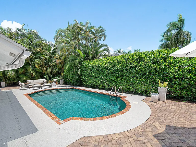 1401 Hummingbird Dr — Photo 34