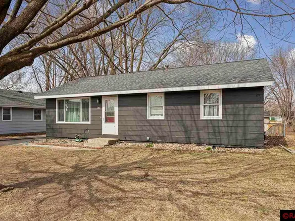 1312 Hazel St, Le Sueur, MN 56058
