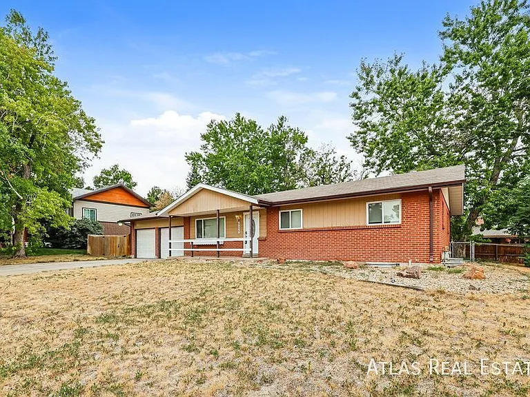 525 Kendall Ct — Photo 14