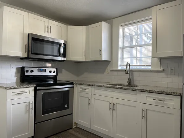 737 5th Ave N #14, Saint Petersburg, FL 33701