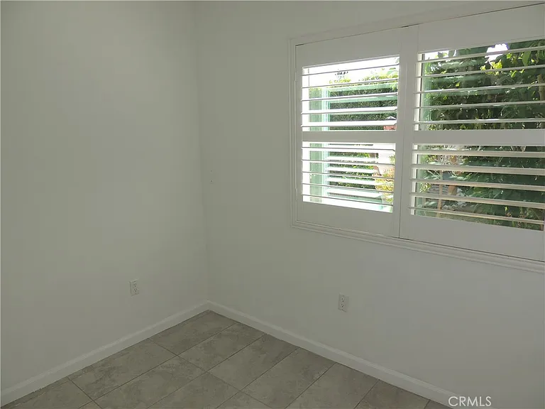 7032 Keokuk Ave — Photo 8