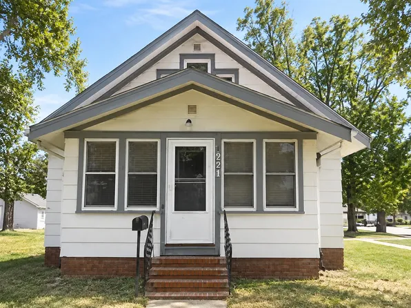 628 W 5th St, Boone, IA 50036