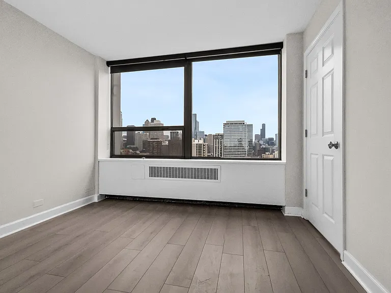 1360 N Sandburg Ter #2809C — Photo 10