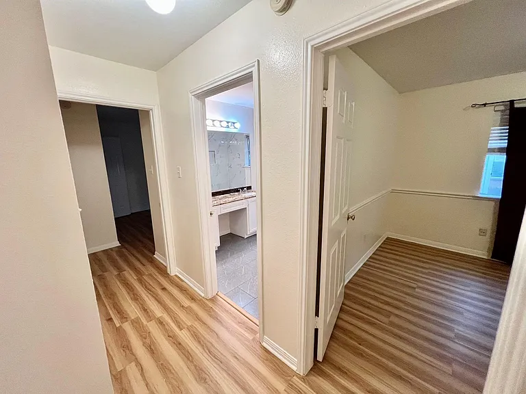 13310 Misty Mill Dr — Photo 25