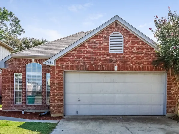 941 Azalia Dr, Lewisville, TX 75067