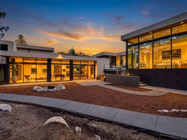 2240 Avy Ave, Menlo Park, CA 94025
