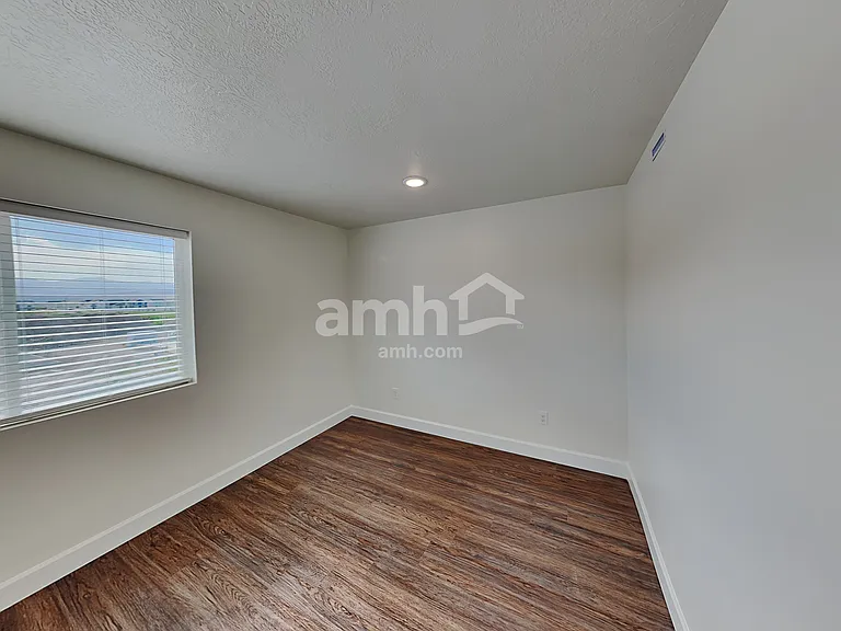 194 N Dry Creek Rd — Photo 22