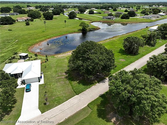 4th image of 1440 Blue Heron Dr