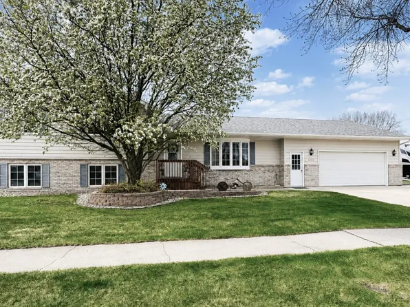 1234 Pinewood Ln, Aberdeen, SD 57401
