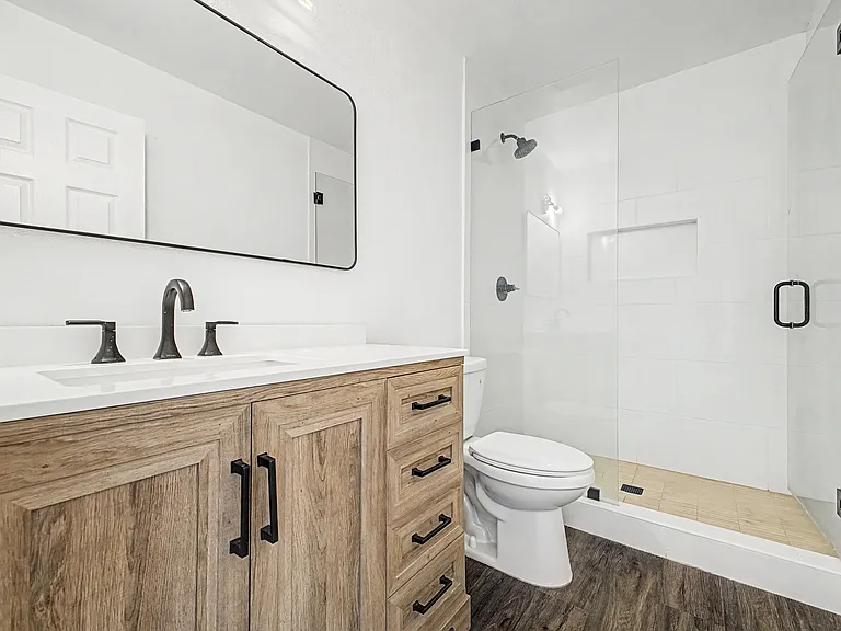 3236 E Windrose Dr — Photo 10