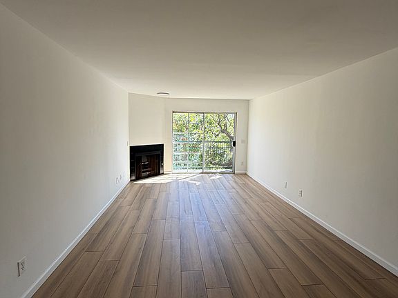 2nd image of 901 S Sherbourne Dr APT 101