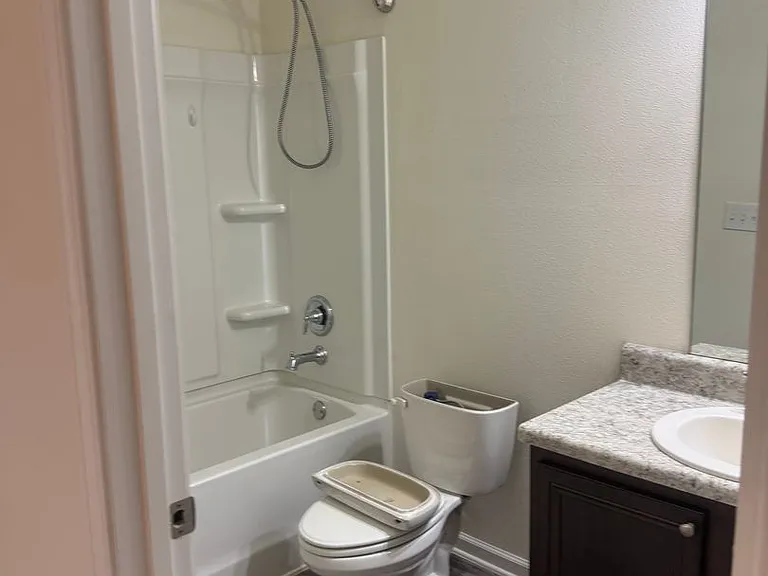 316 Merlin Ct — Photo 32
