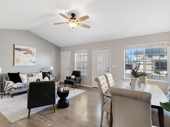 4th image of 12166 Monaco Dr