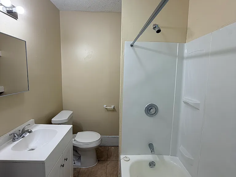 71 Willis St #3 — Photo 9