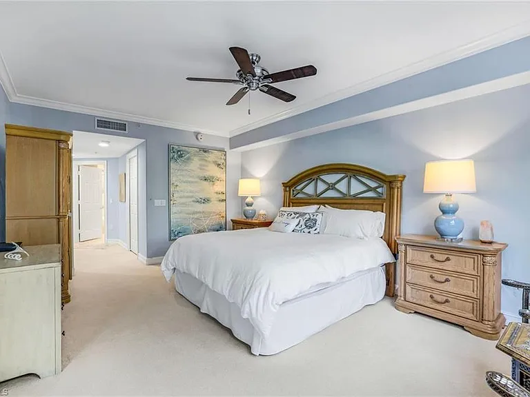 2728 Tiburon Blvd E #105 — Photo 10