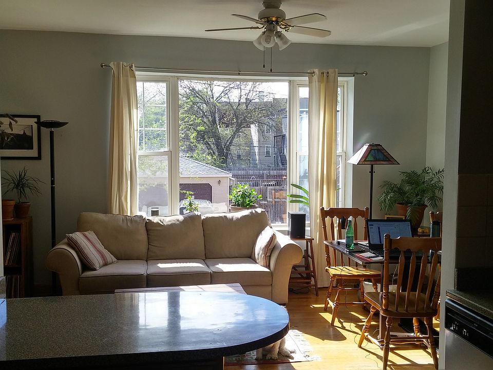 1st image of 2115 N Saint Louis Ave #1