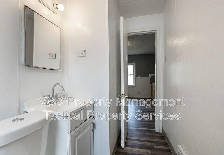 6924 Claasen Ave #UP — Photo 13