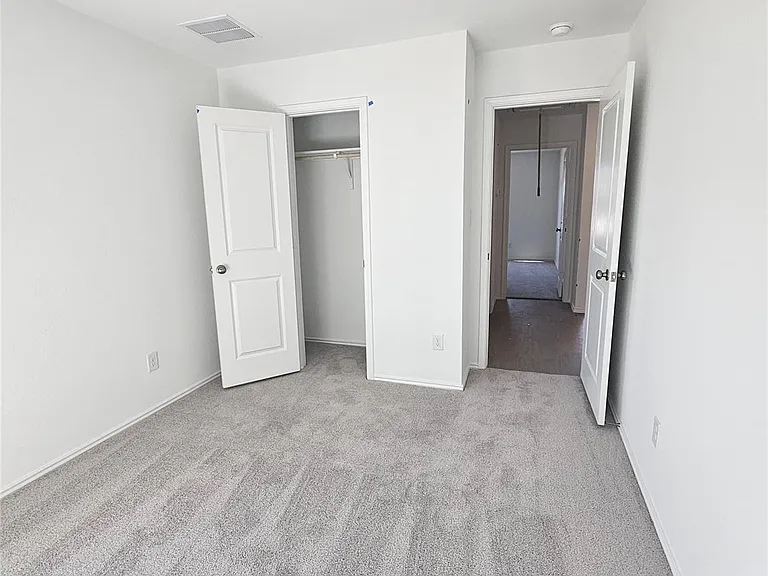 2304 Blizzard Dr — Photo 19