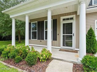 115 Bunchberry Court, Hampstead, NC 28443