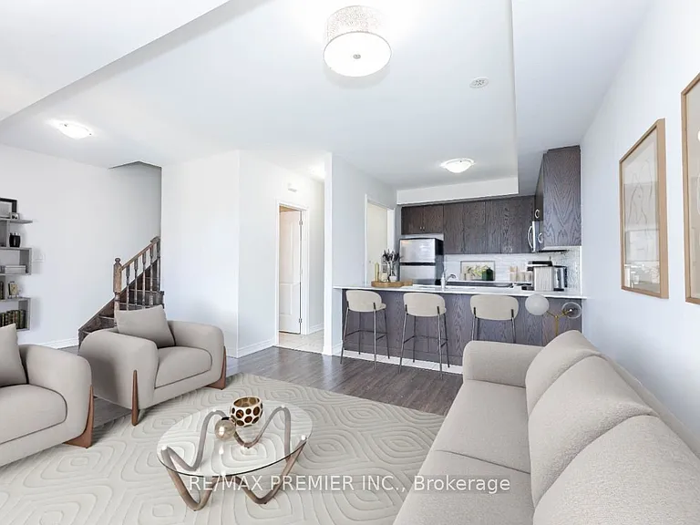 105 Kayla Cres #10 — Photo 12
