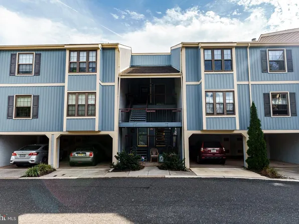 135 Kings Croft, Cherry Hill, NJ 08034