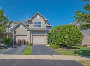 18210 Mansfield Dr, Tinley Park, IL 60487