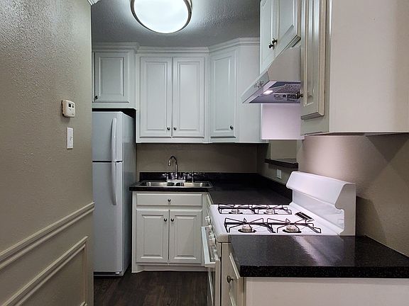 4th image of 10115 Galway Dr