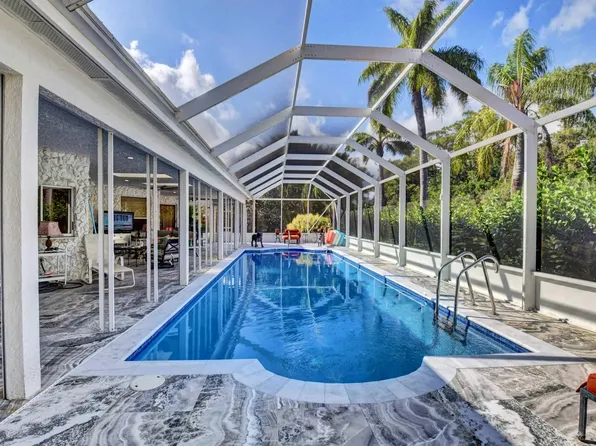 56 Northwoods Lane, Boynton Beach, FL 33436