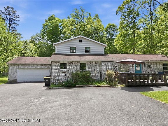 3rd image of 1127 Mattioli Rd