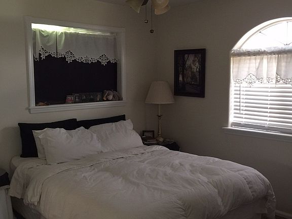 Master bed room
