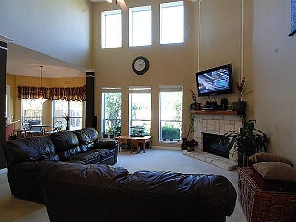 3rd image of 6900 Millerd Pond Dr