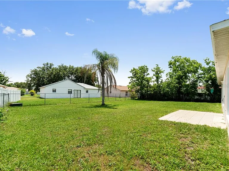 663 Heraldo Ct — Photo 11