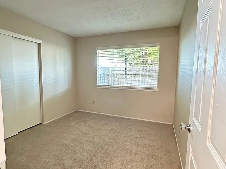 Northridge Terrace Apartments at 4900-4948 Stamas Lane, Fair Oaks California — Photo 83