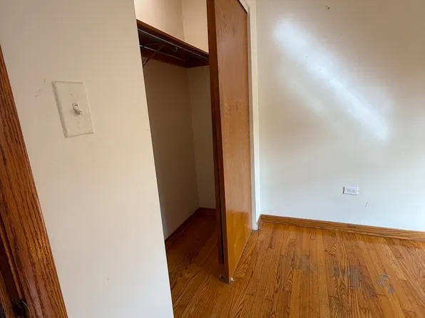 7522 W Lawrence Ave #1, Harwood Heights, IL 60706