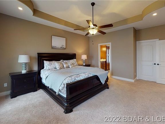 3rd image of 661 Via Appia Dr